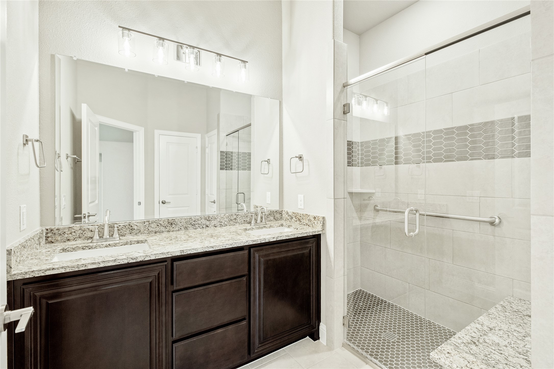 153 Claywood Drive Glenn Heights TX 75154