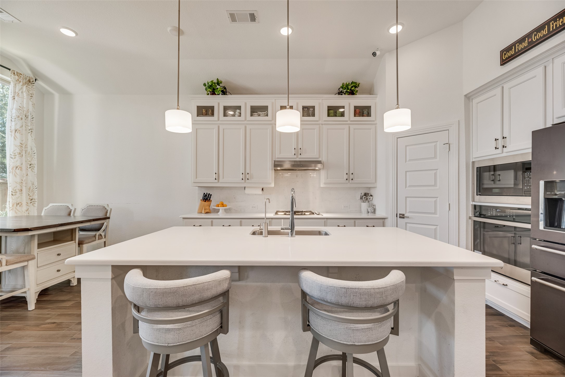 1637 Breezy Bay Court Wylie TX 75098