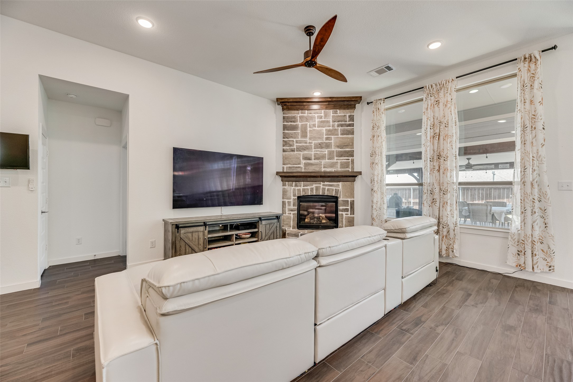 1637 Breezy Bay Court Wylie TX 75098