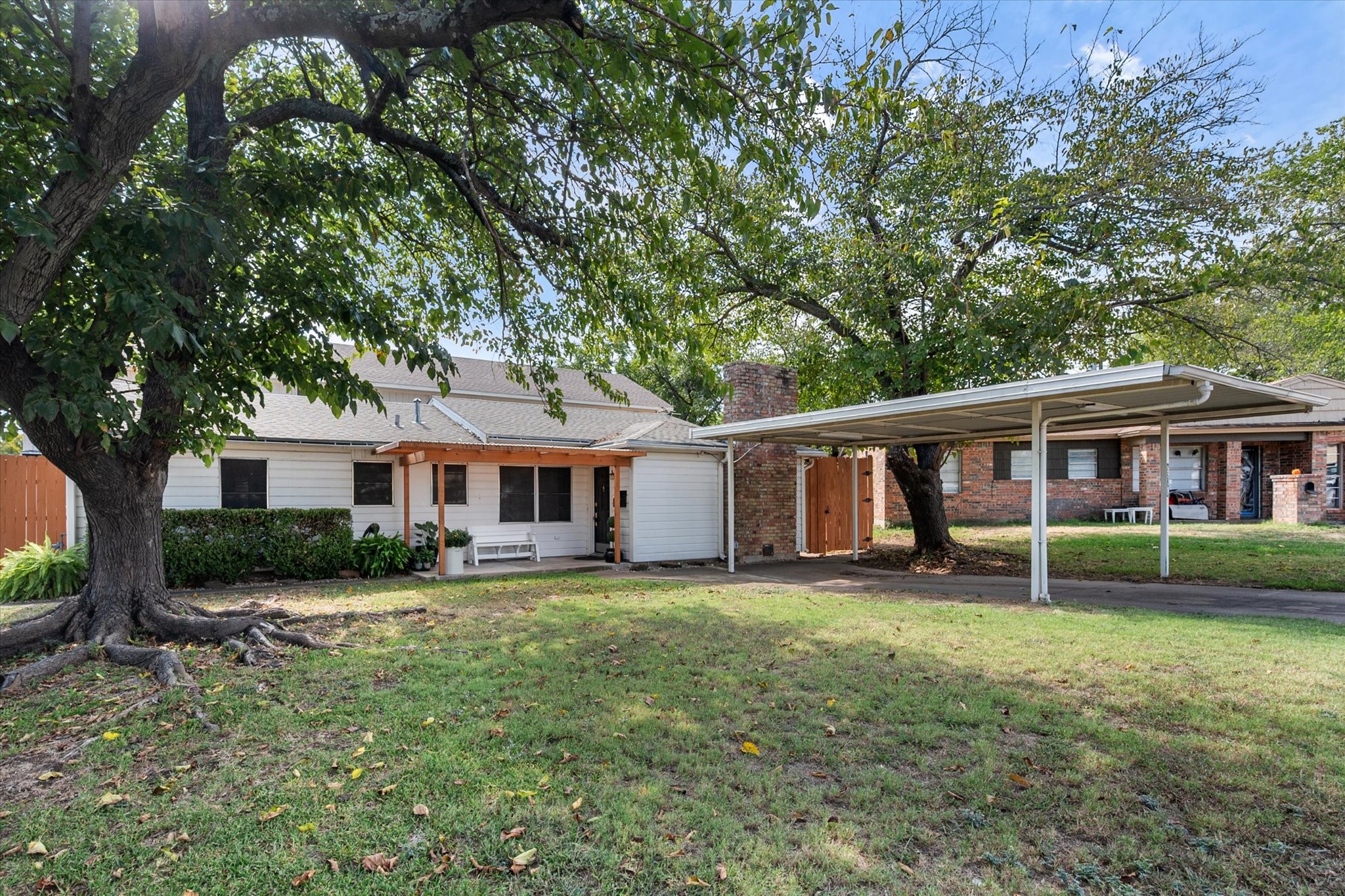 2548 Wood Valley Place Dallas TX 75211