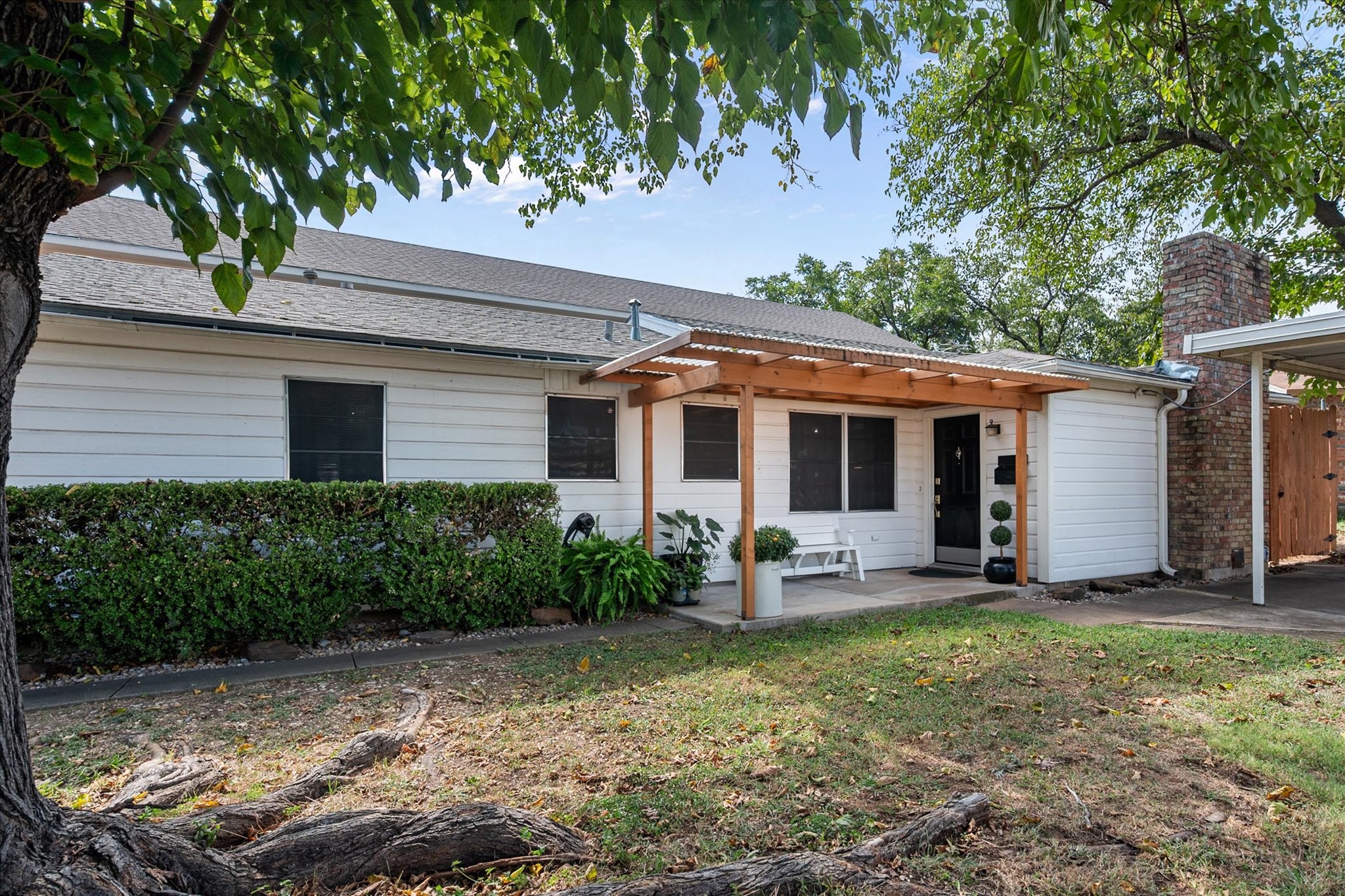2548 Wood Valley Place Dallas TX 75211