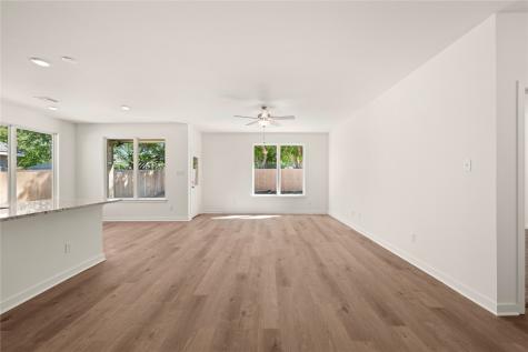 113 Adaline Bend Mcgregor TX 76657