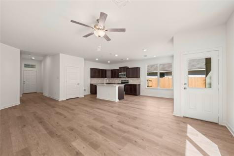 113 Adaline Bend Mcgregor TX 76657