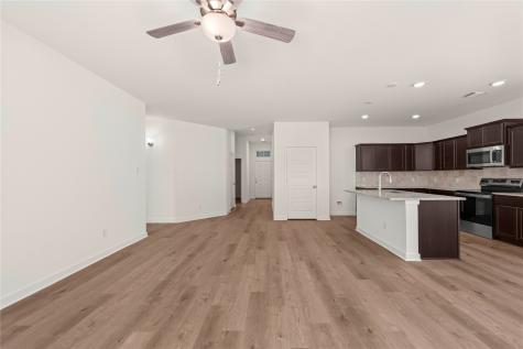 113 Adaline Bend Mcgregor TX 76657