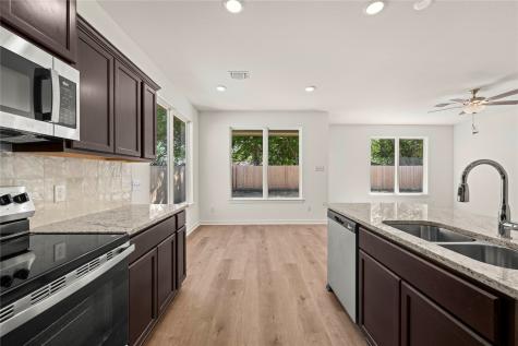 113 Adaline Bend Mcgregor TX 76657