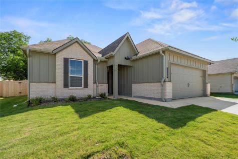113 Adaline Bend Mcgregor TX 76657