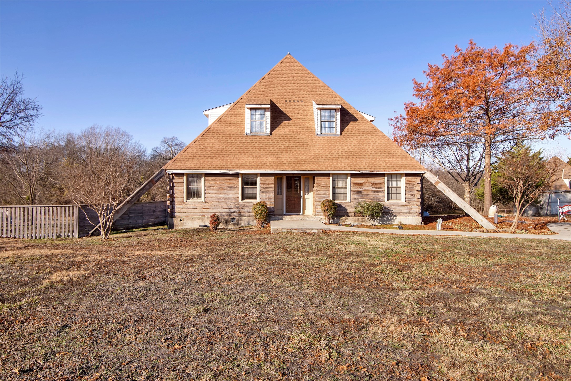 691 Bear Road Van Alstyne TX 75495