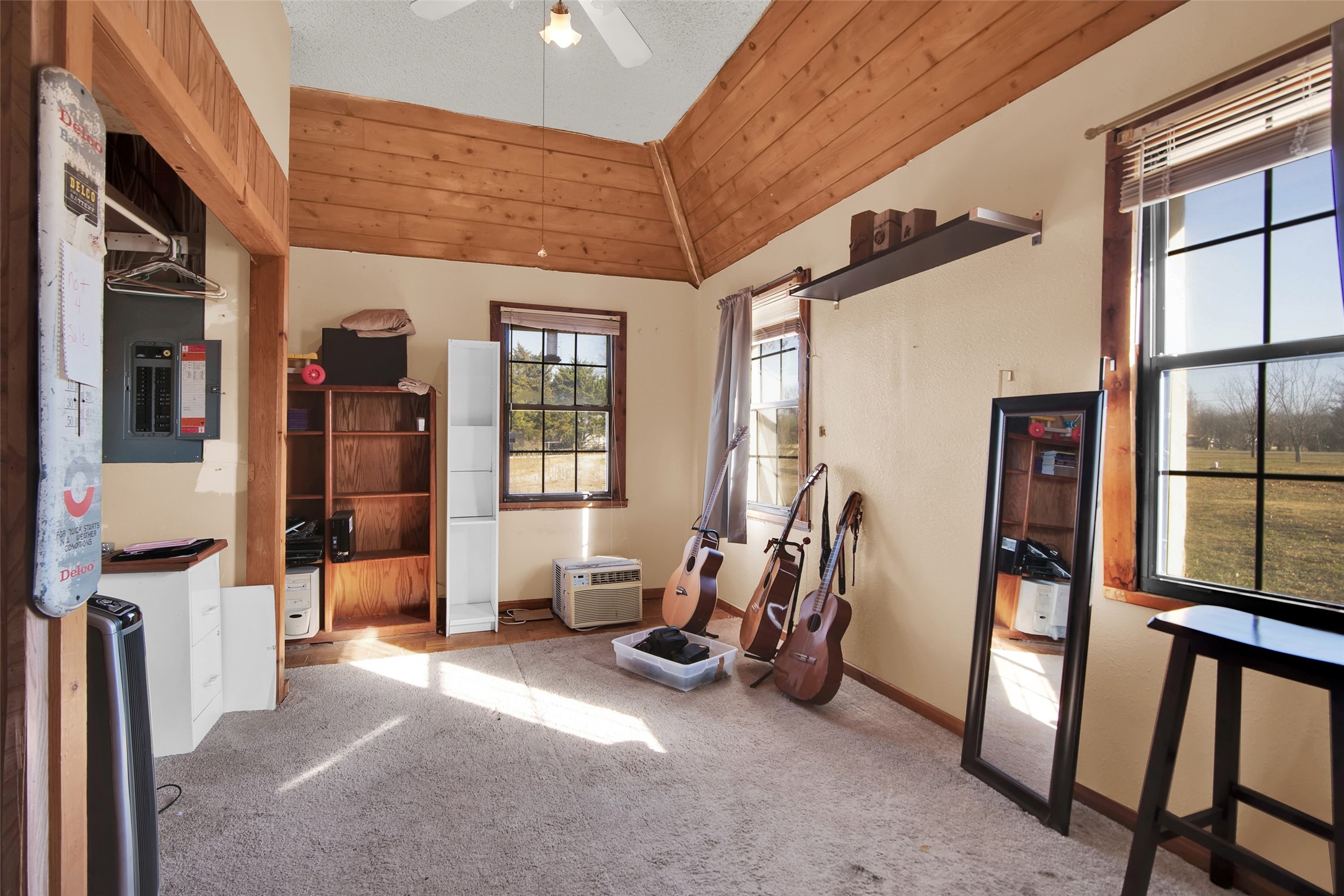 691 Bear Road Van Alstyne TX 75495