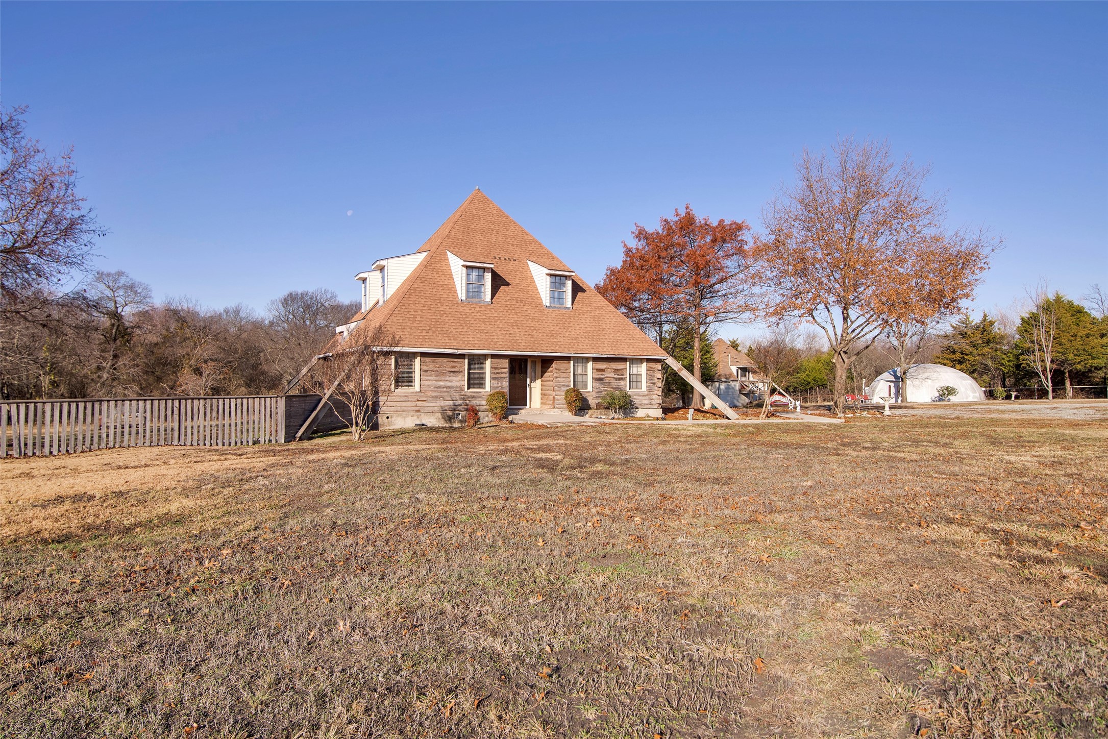 691 Bear Road Van Alstyne TX 75495