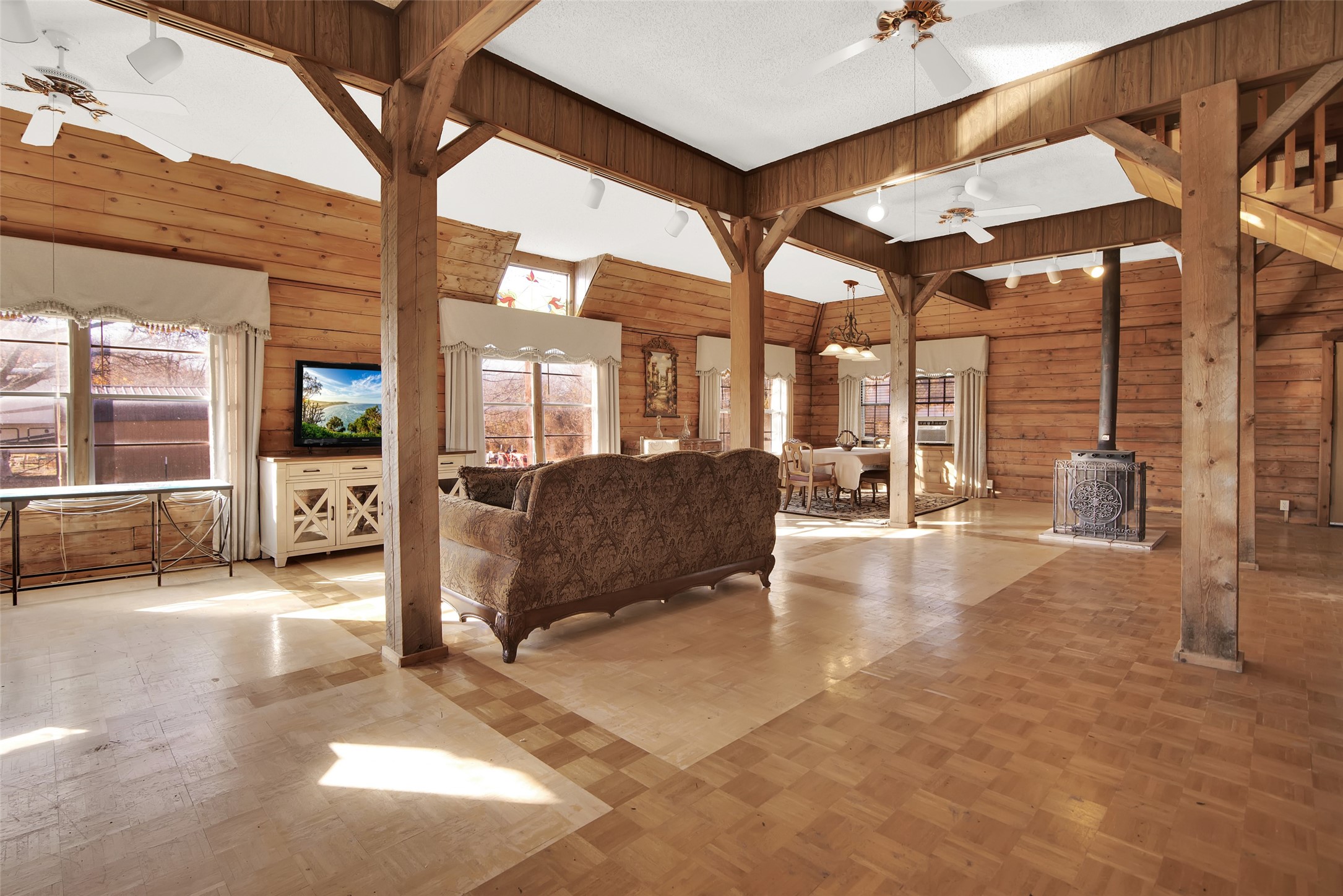 691 Bear Road Van Alstyne TX 75495