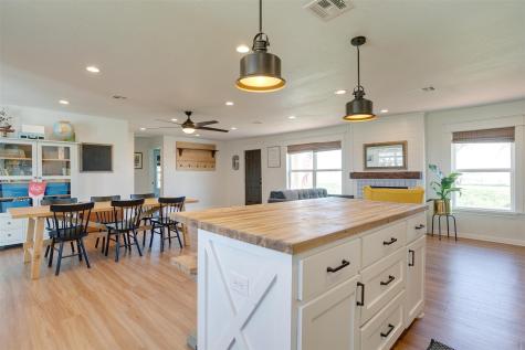 939 Twin Bends Road Crawford TX 76638