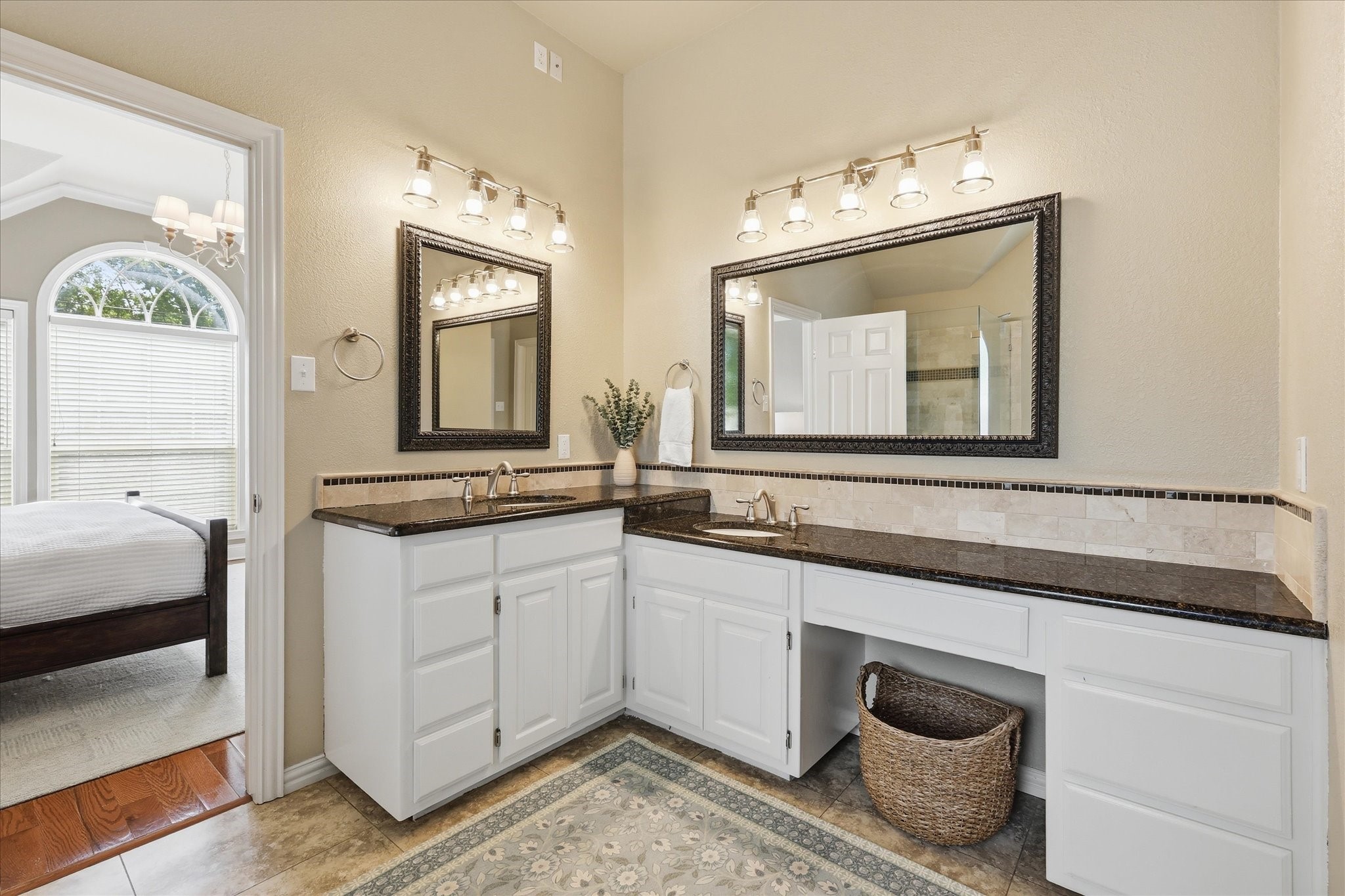 3103 Regal Drive Arlington TX 76016