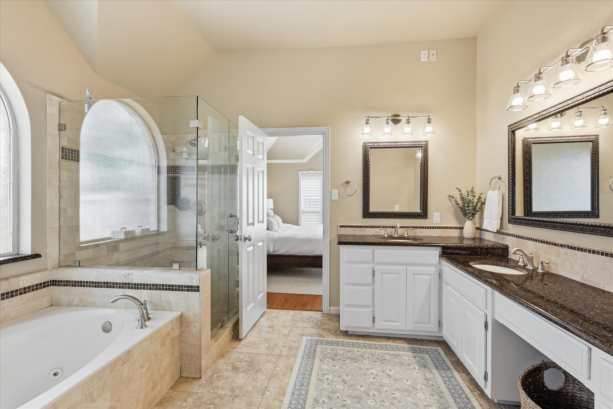 3103 Regal Drive Arlington TX 76016