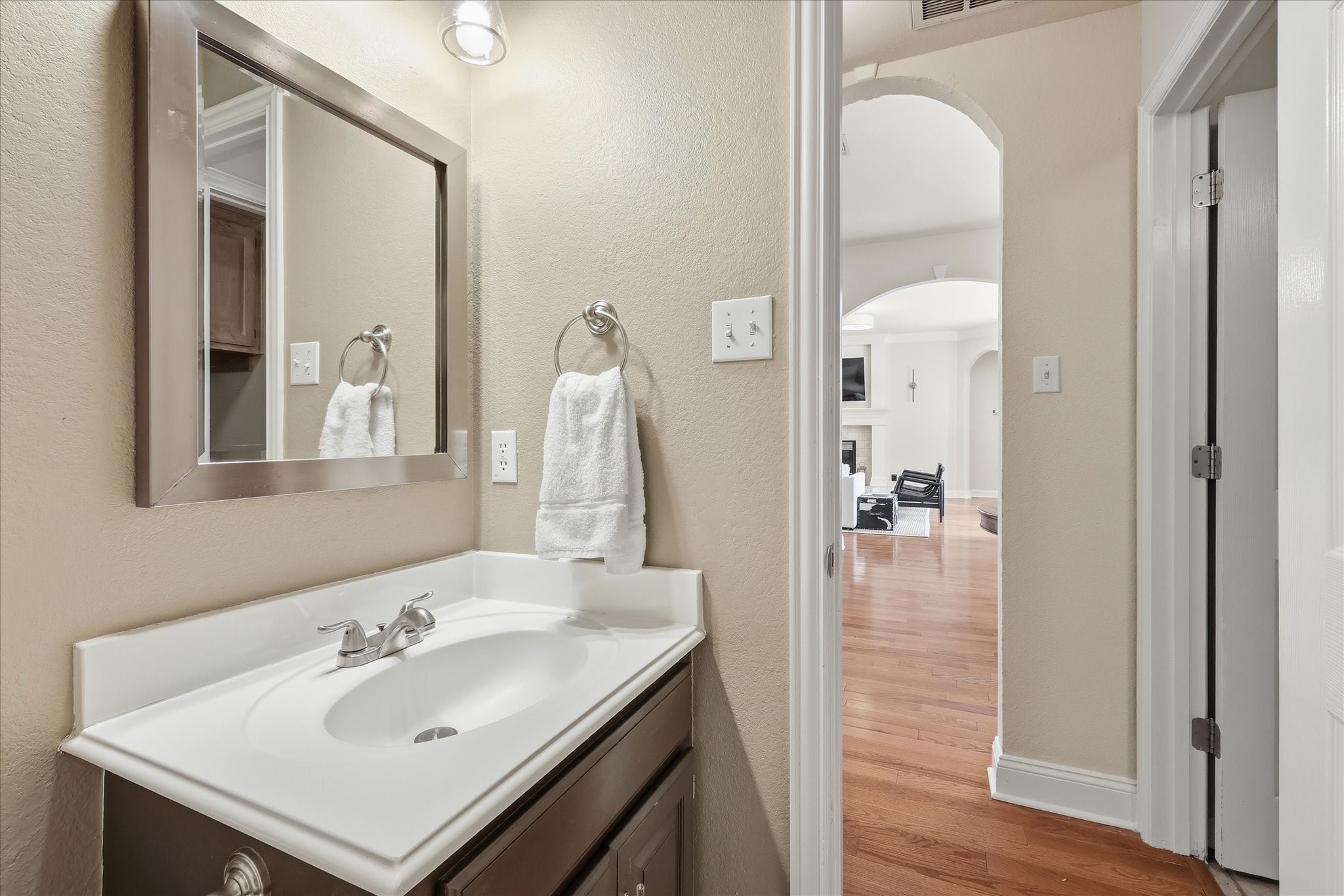 3103 Regal Drive Arlington TX 76016