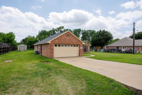 704 Janis Street Granbury TX 76049