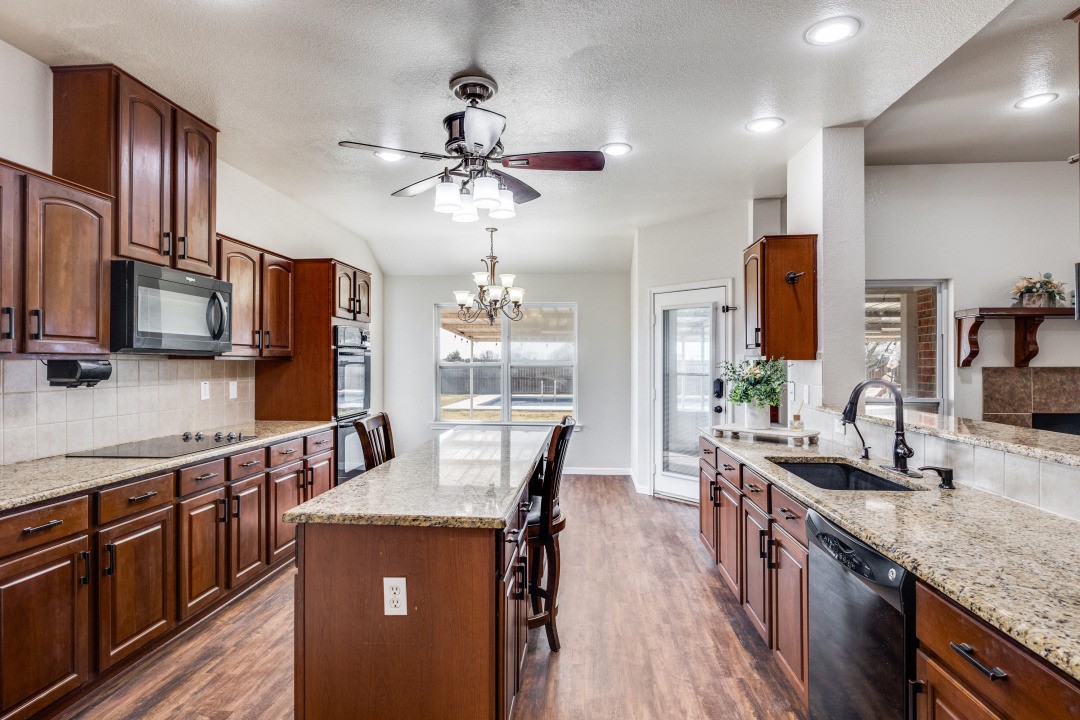 3411 Fm 636 Kerens TX 75144