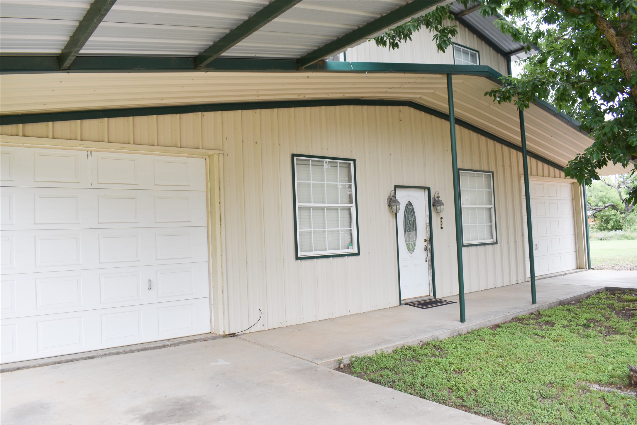 101 S Loop Drive Brady TX 76825