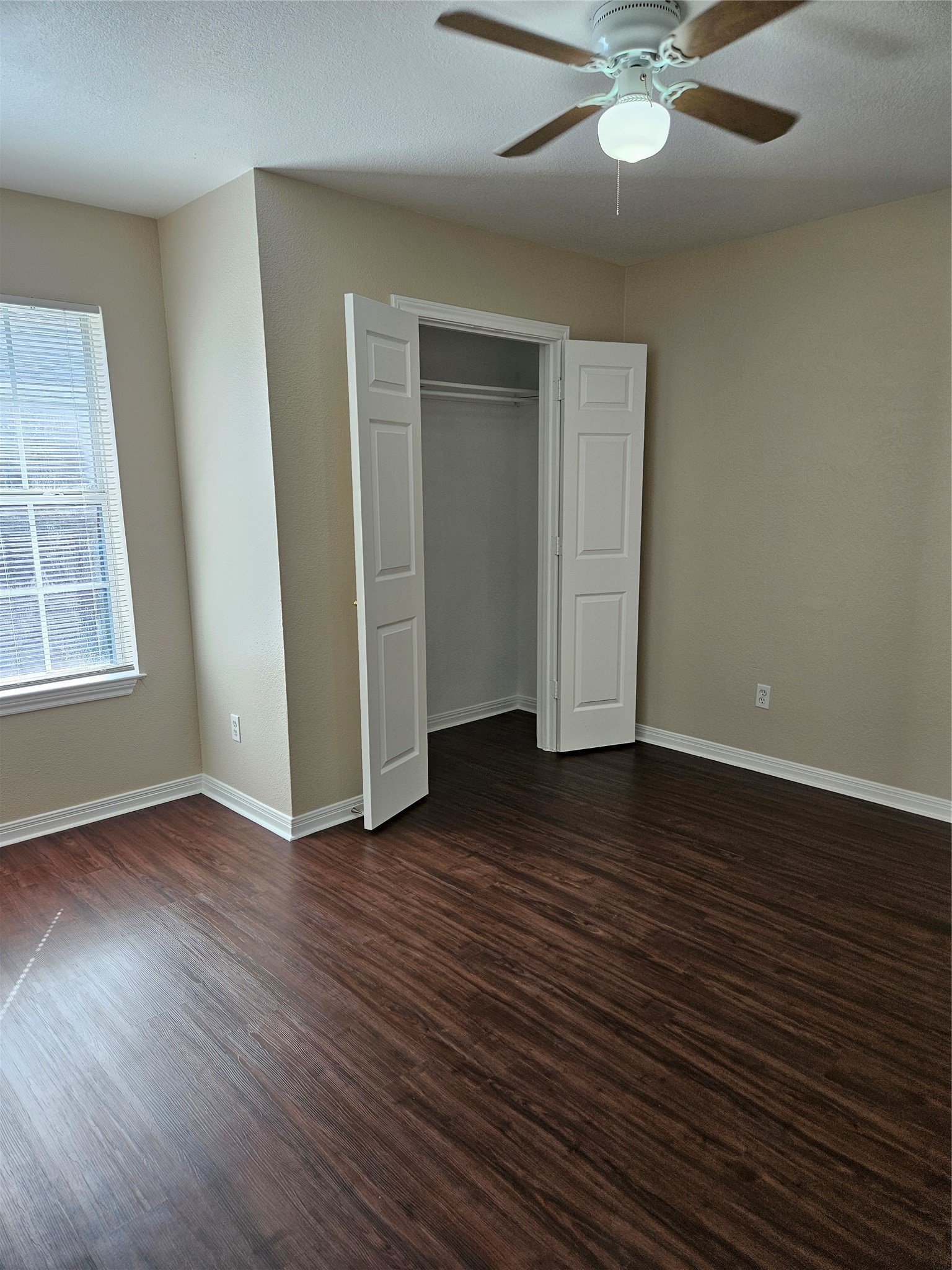 217 E Craven Avenue Lacy Lakeview TX 76705