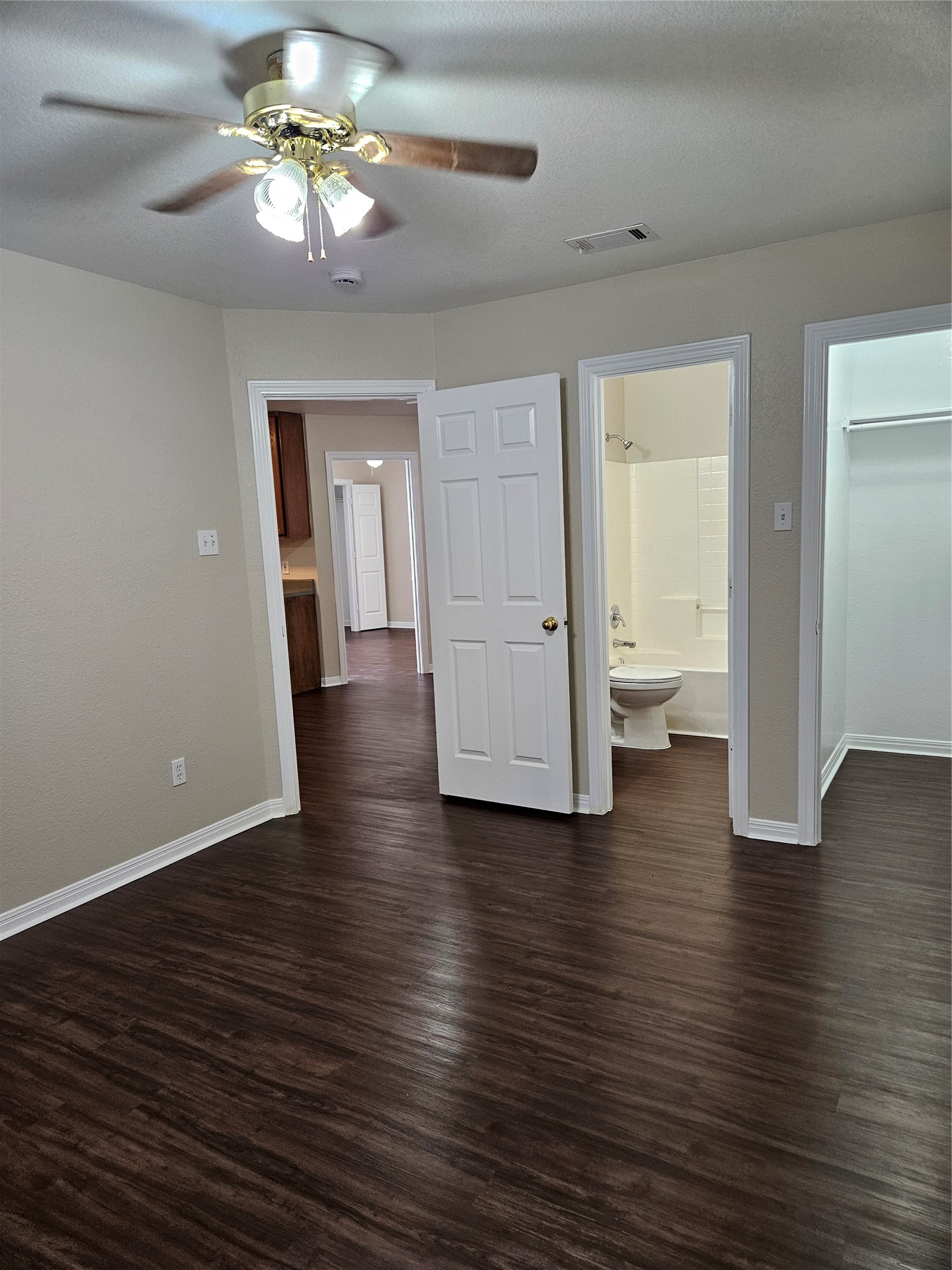 217 E Craven Avenue Lacy Lakeview TX 76705