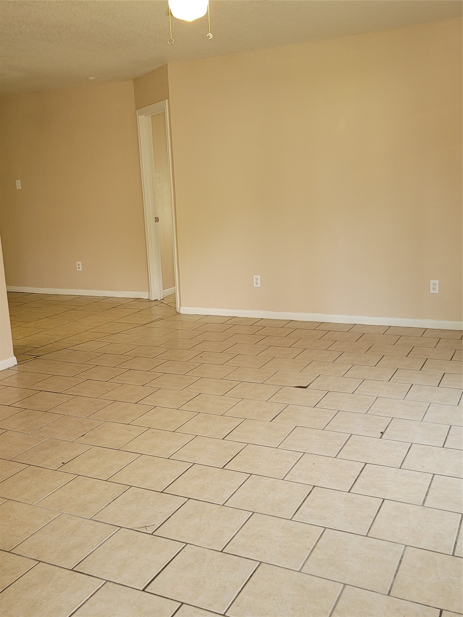 217 E Craven Avenue Lacy Lakeview TX 76705