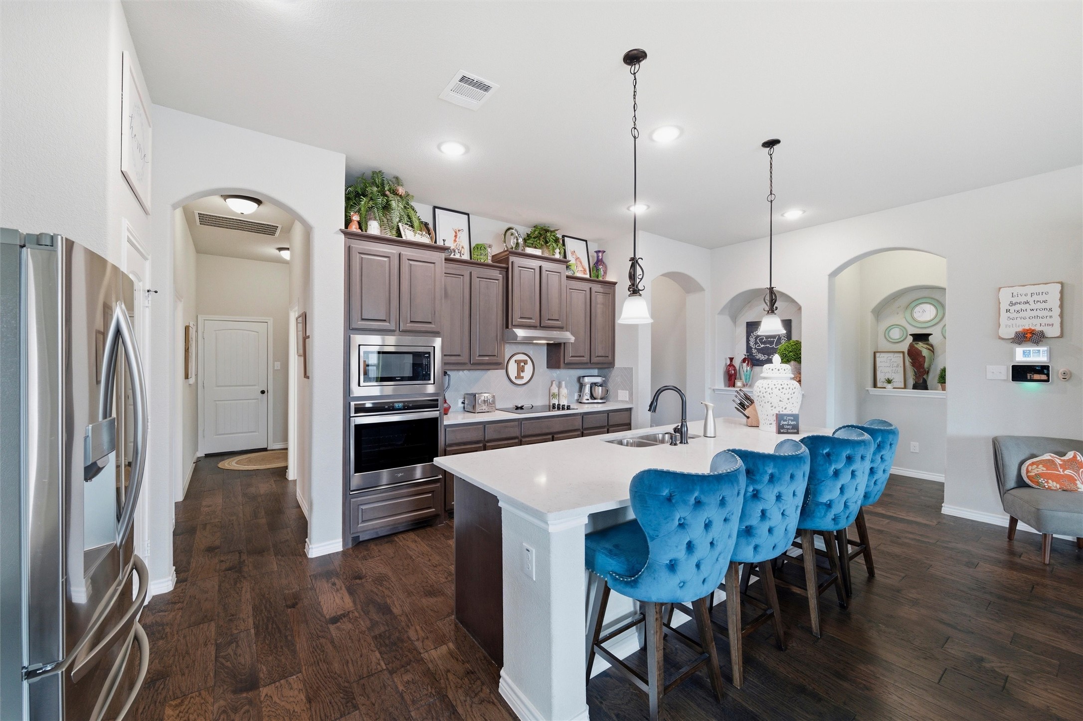 1866 Riviera Drive Waxahachie TX 75165