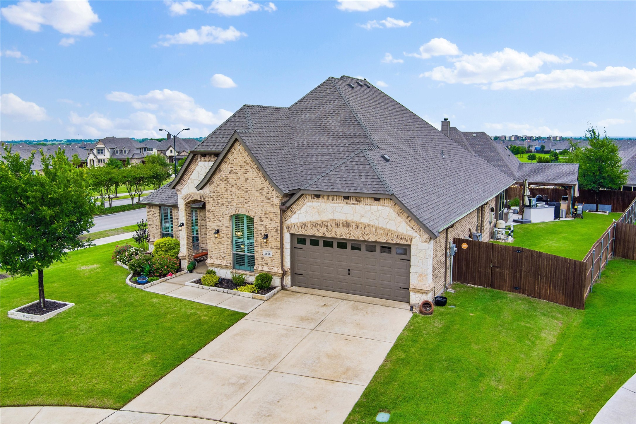 1866 Riviera Drive Waxahachie TX 75165