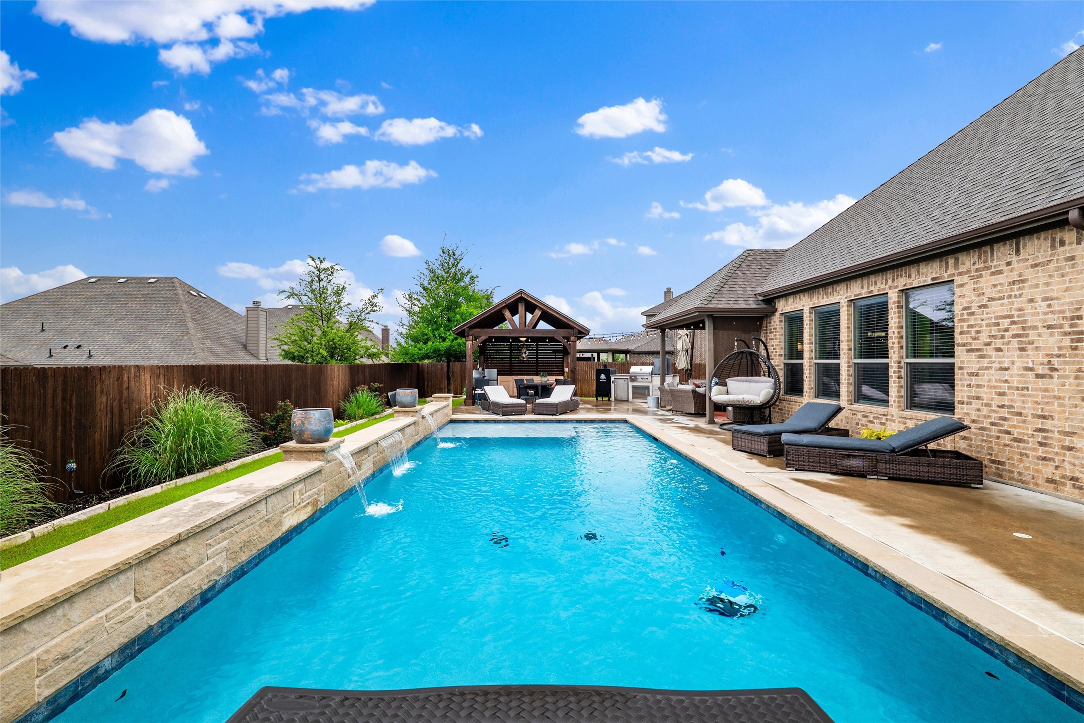 1866 Riviera Drive Waxahachie TX 75165
