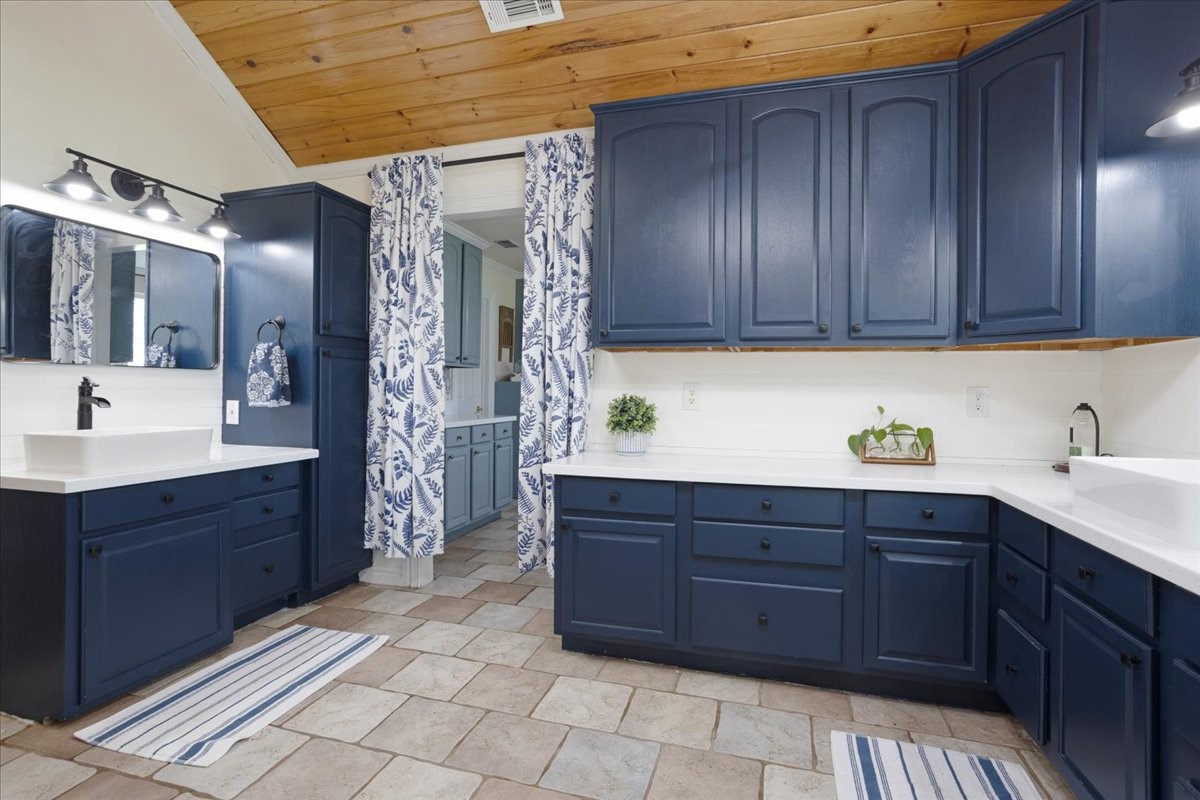 6130 Peninsula Circle Athens TX 75752