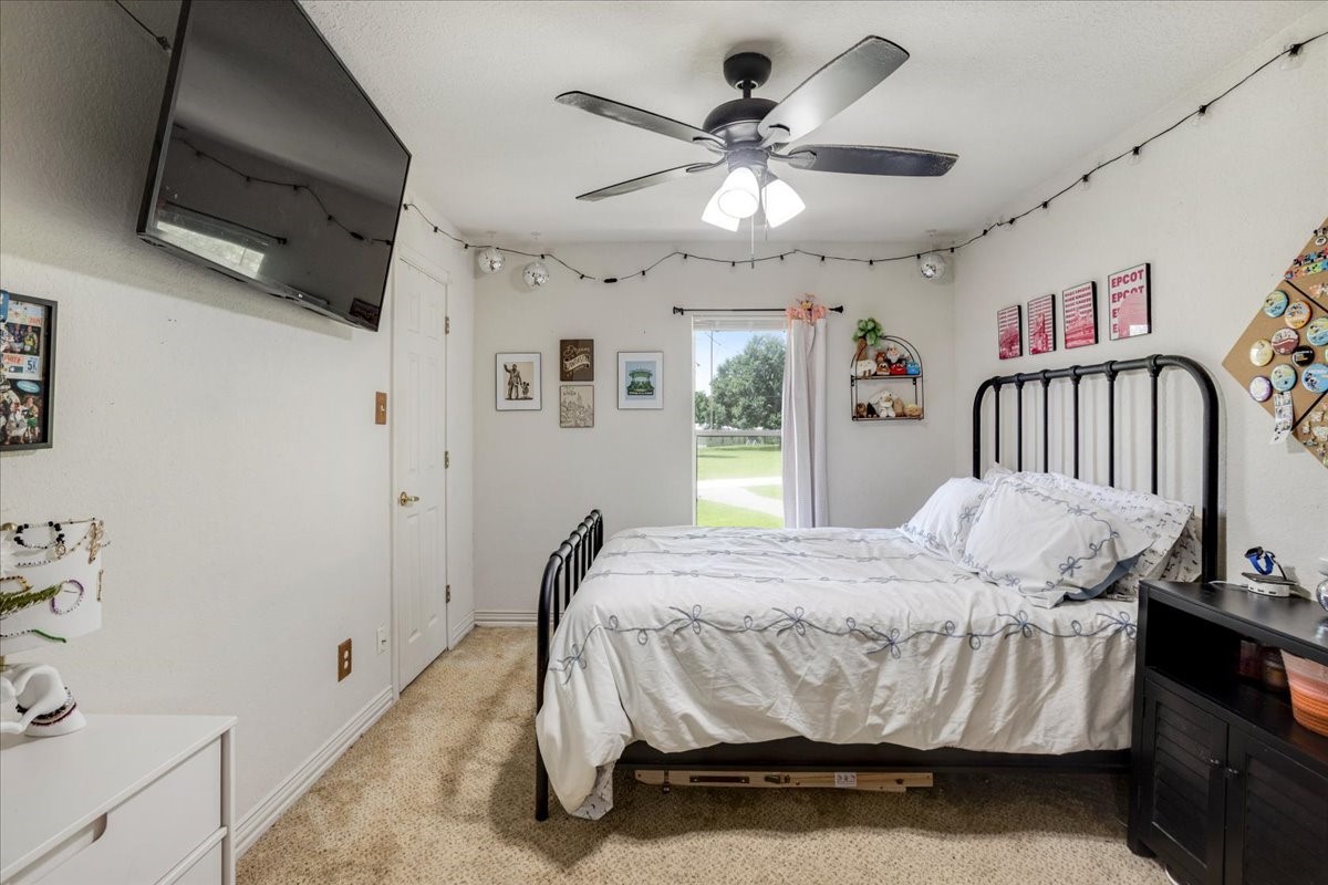 6130 Peninsula Circle Athens TX 75752
