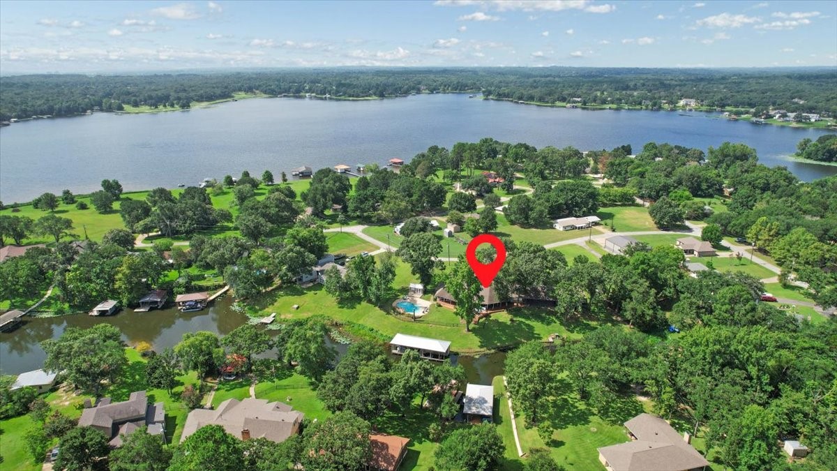 6130 Peninsula Circle Athens TX 75752