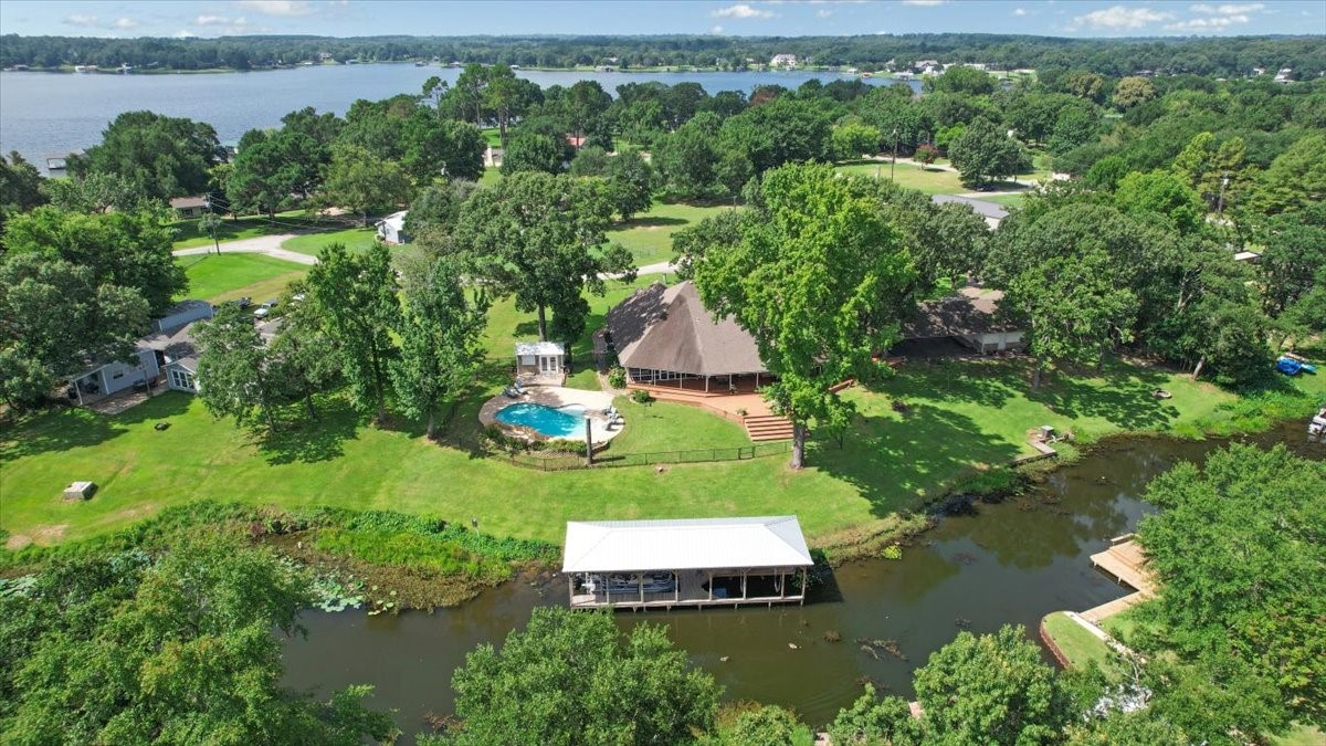 6130 Peninsula Circle Athens TX 75752