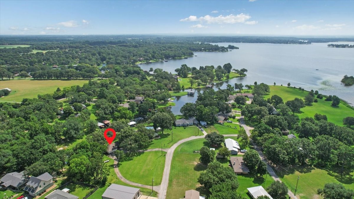 6130 Peninsula Circle Athens TX 75752