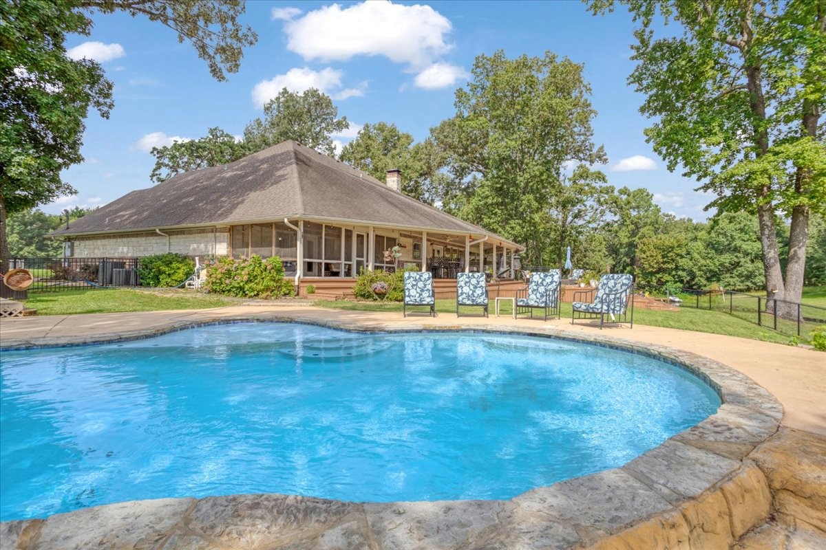 6130 Peninsula Circle Athens TX 75752
