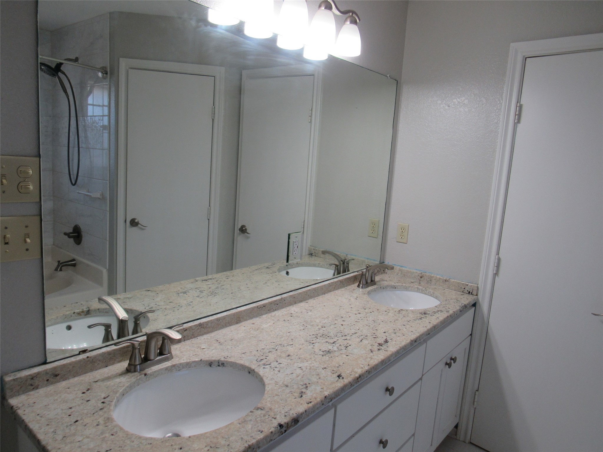 105 Wildcat Drive Lacy Lakeview TX 76705