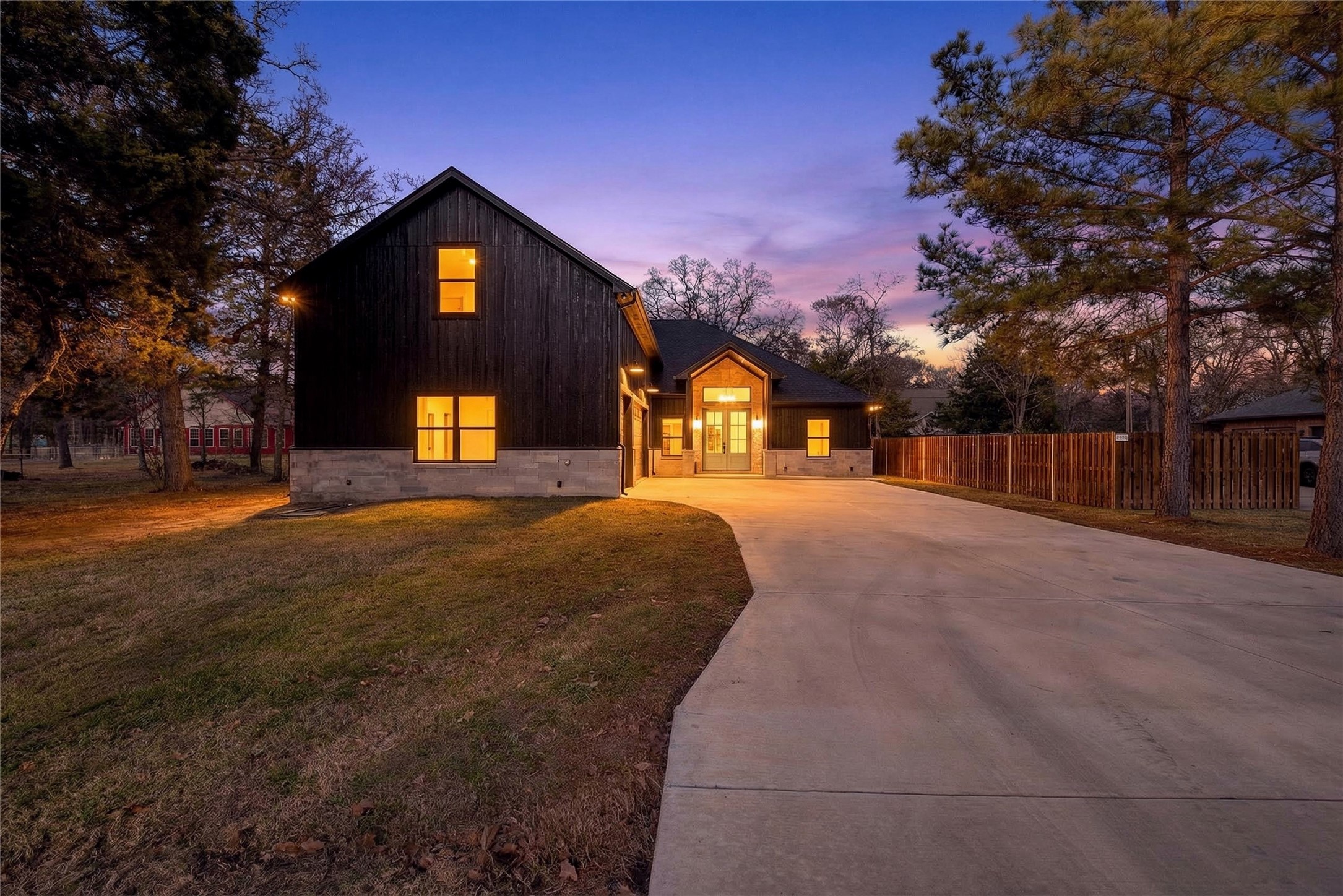 114 Castlewood Road Enchanted Oaks TX 75156