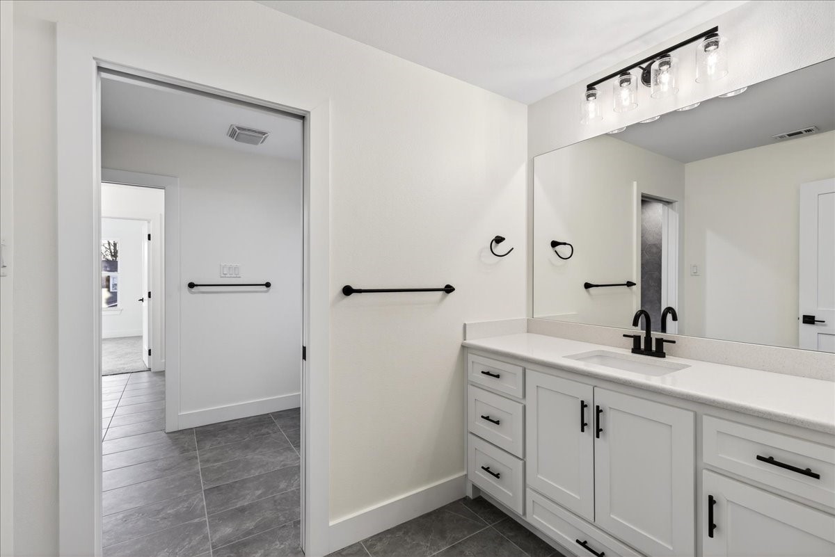114 Castlewood Road Enchanted Oaks TX 75156
