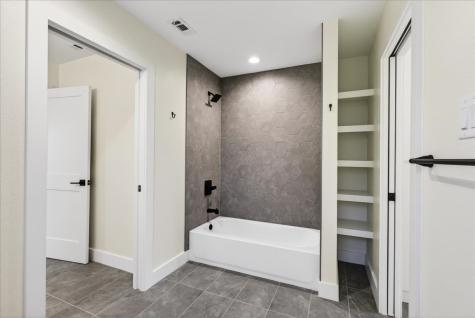 114 Castlewood Road Enchanted Oaks TX 75156