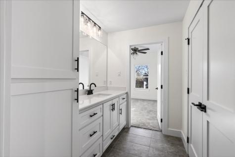 114 Castlewood Road Enchanted Oaks TX 75156