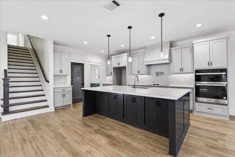 114 Castlewood Road Enchanted Oaks TX 75156