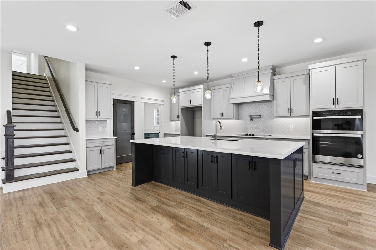 114 Castlewood Road Enchanted Oaks TX 75156