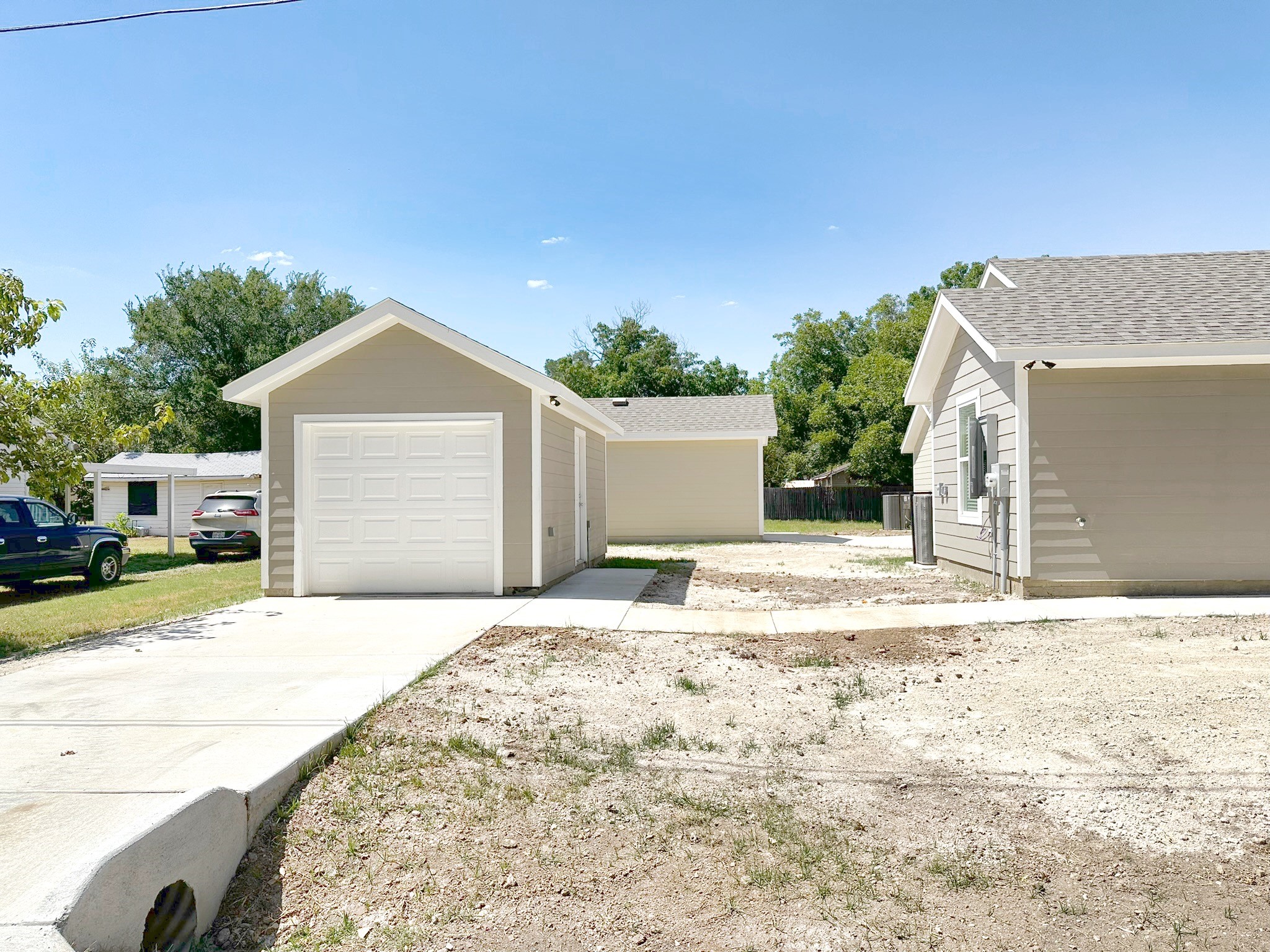 320 SW 14th Mineral Wells TX 76067