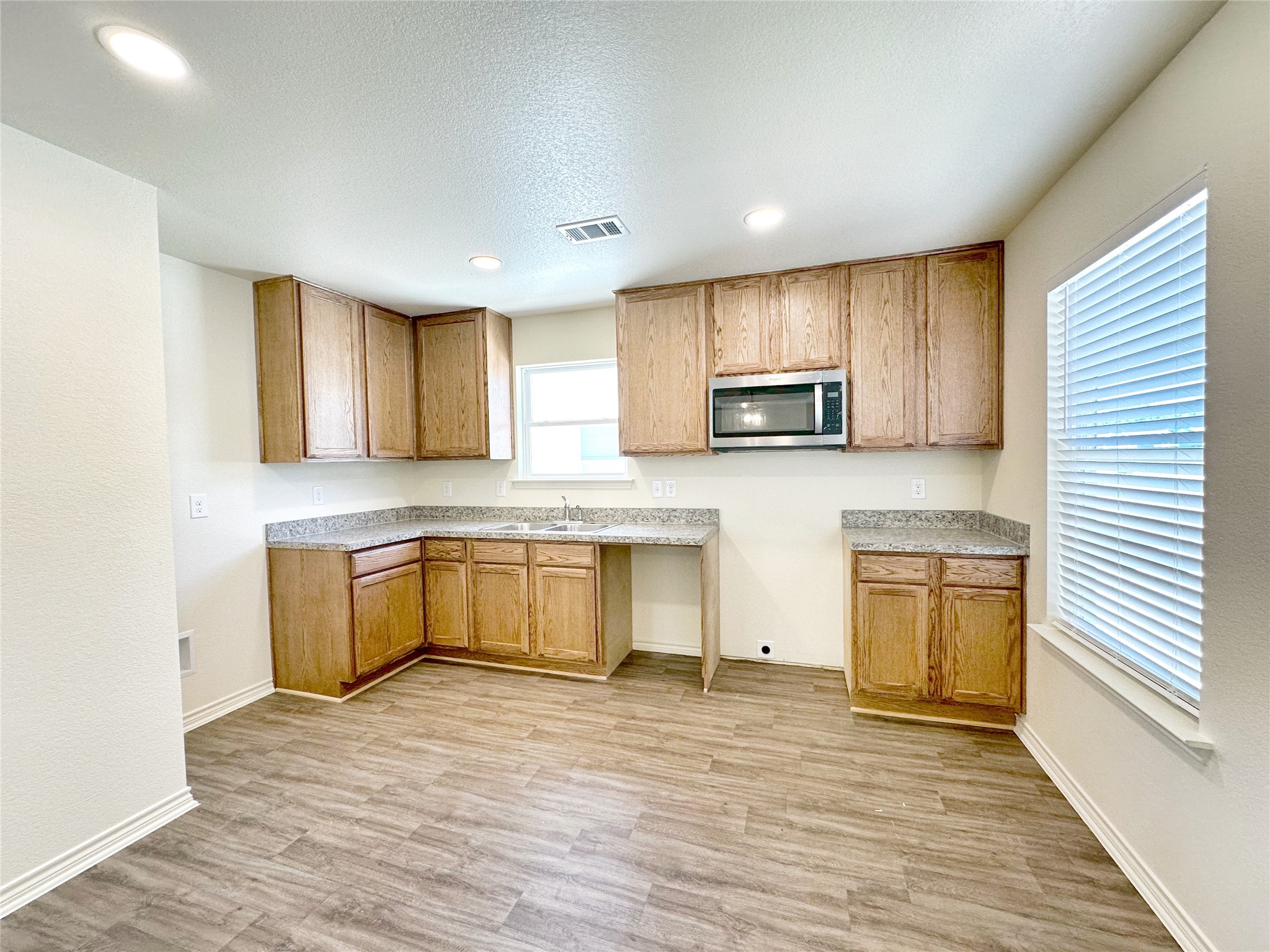 320 SW 14th Mineral Wells TX 76067