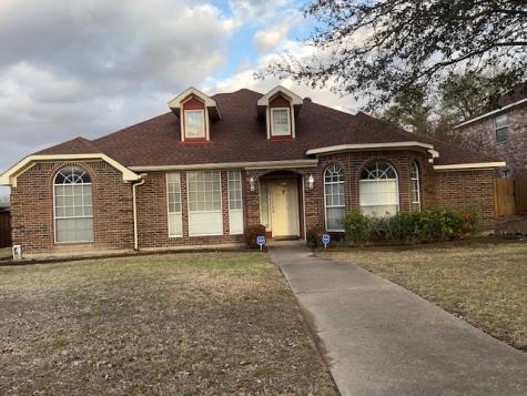 704 Kelsie Lane Desoto TX 75115