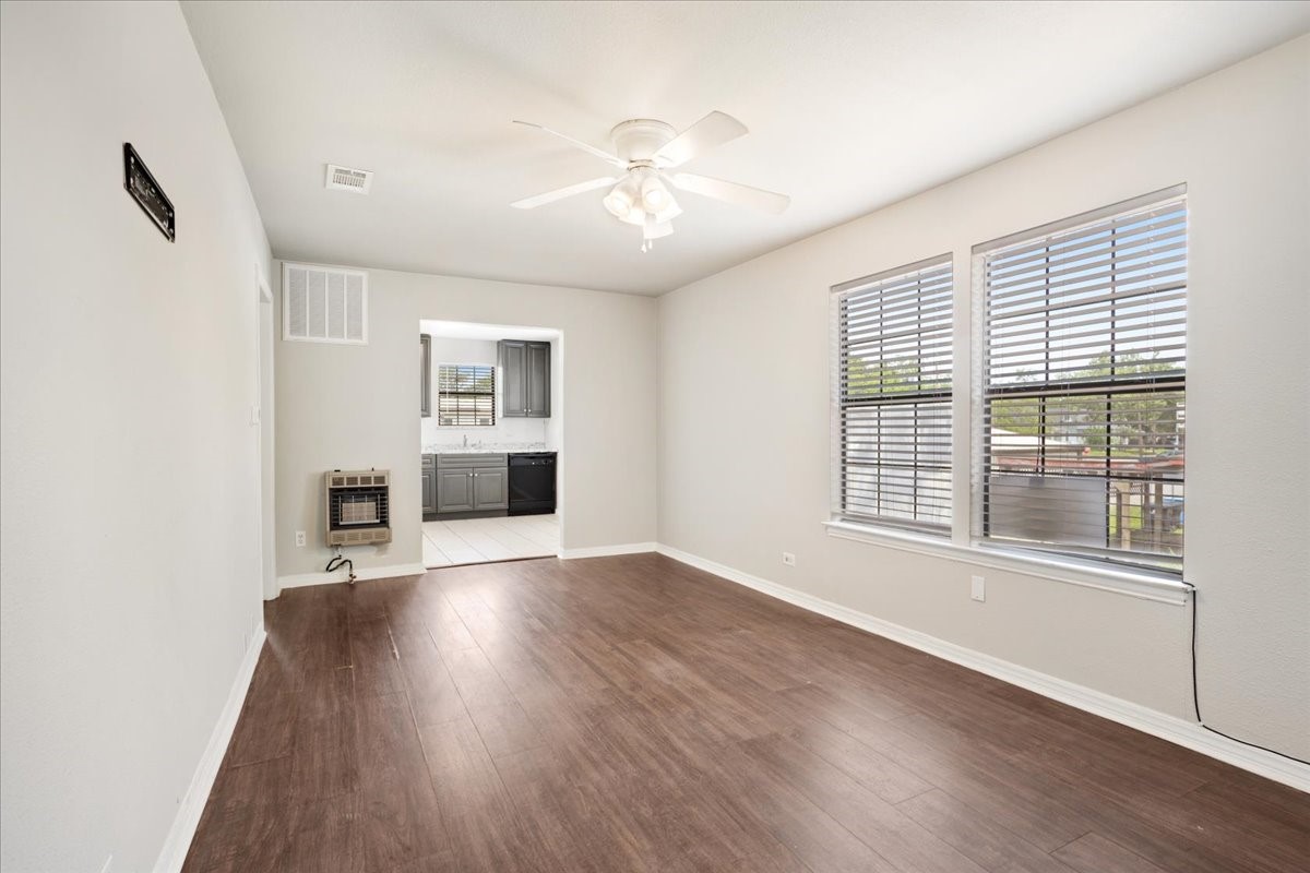 726 W Texas Denison TX 75020