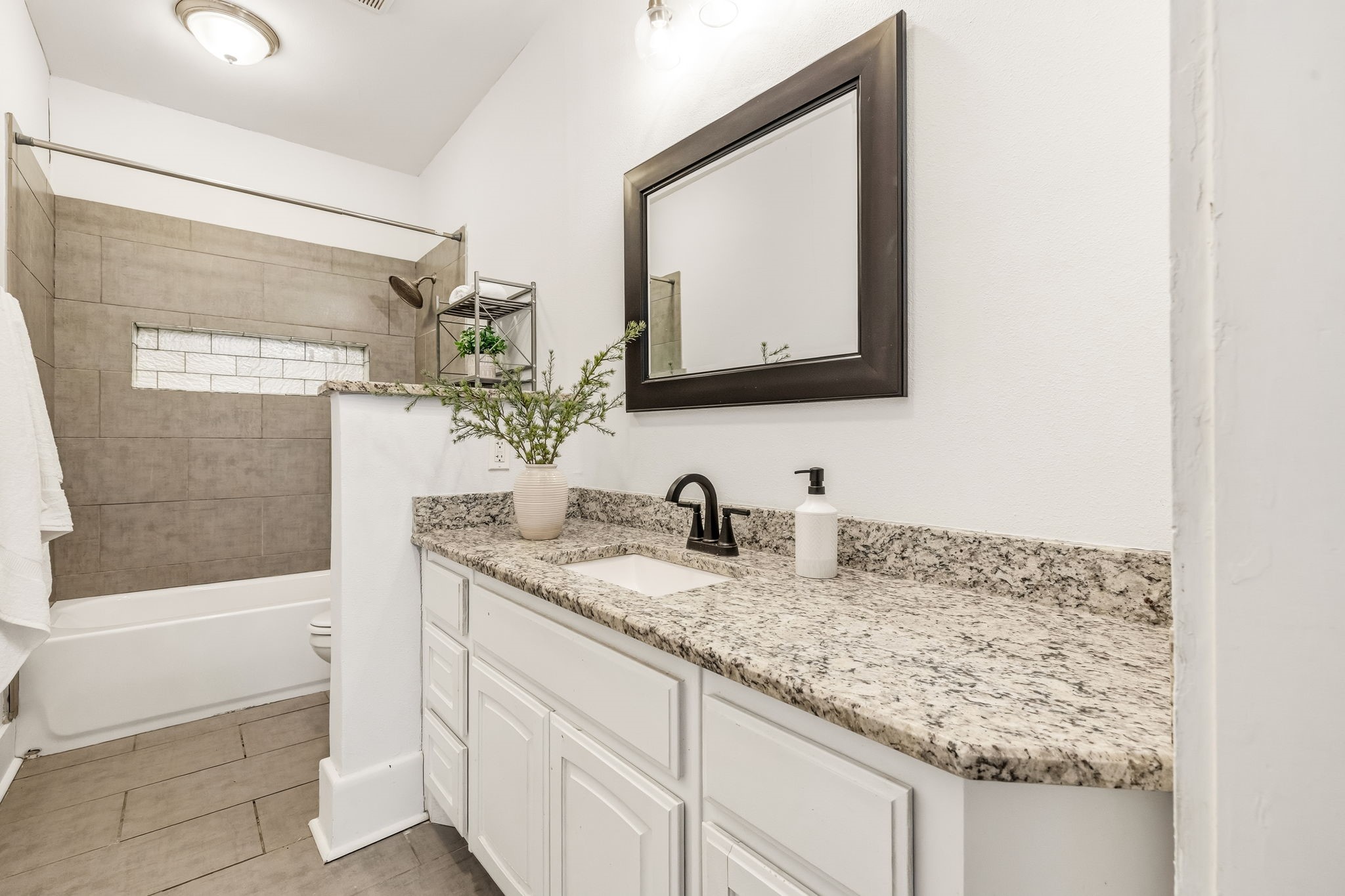 5736 Tremont Street Dallas TX 75214