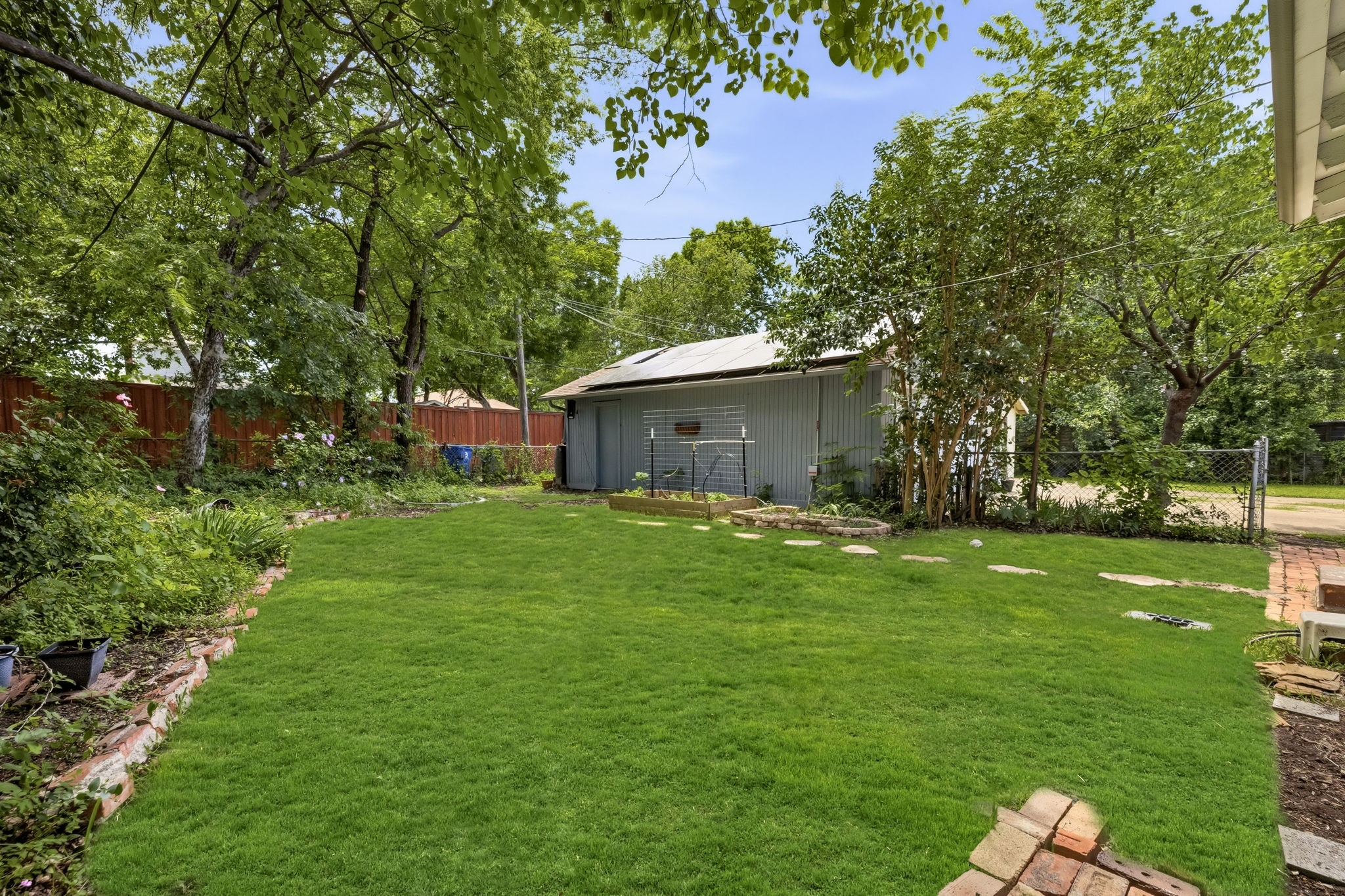 5736 Tremont Street Dallas TX 75214