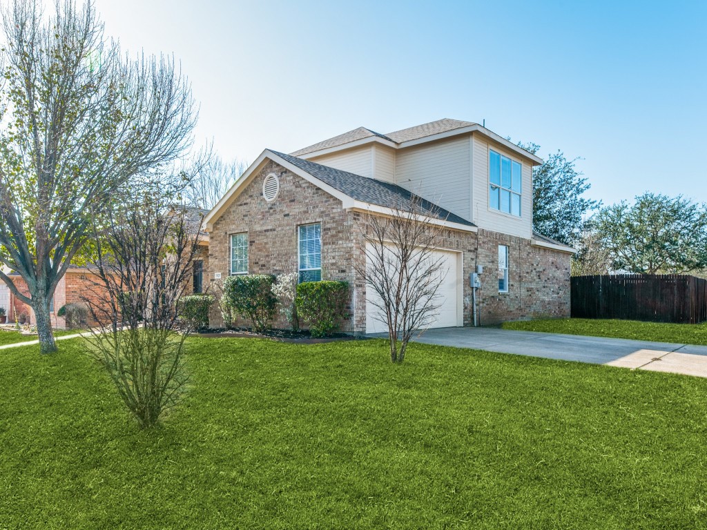 1707 Country Crest Lane Mansfield TX 76063