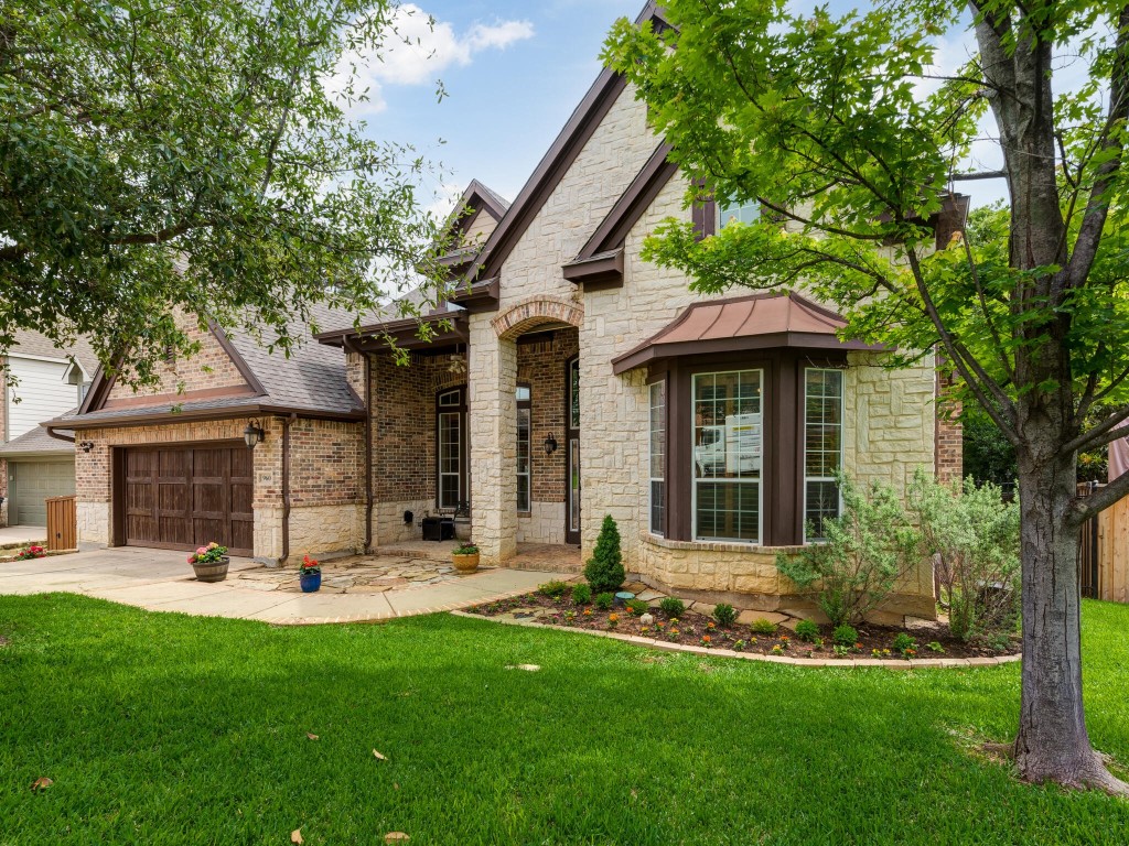 960 Fall Creek Grapevine TX 76051