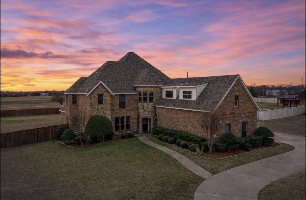 105 Kelly Drive Waxahachie TX 75167