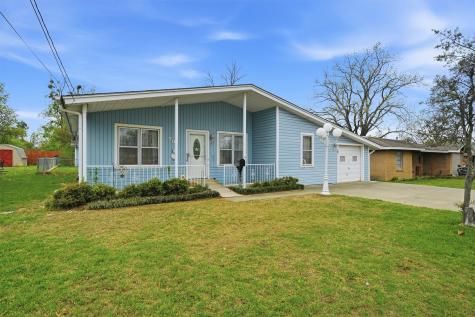 704 Abney Street Whitesboro TX 76273